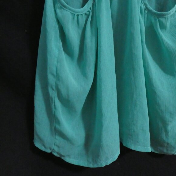 SEDUCTION | medium | Green Raceback Tank With Beige Floral Lace Crochet Upper - Picture 13 of 14